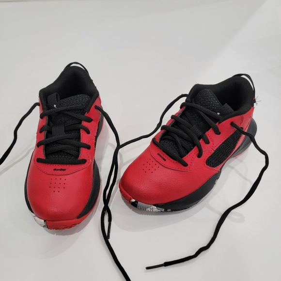 Under Armour Red and Black Sneakers Sz 13US - Picture 2 of 8
